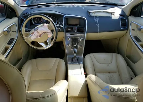 2016 Volvo Xc60 T5 Premier z USA, uszkodzony, nr VIN YV4612RK4G2916876